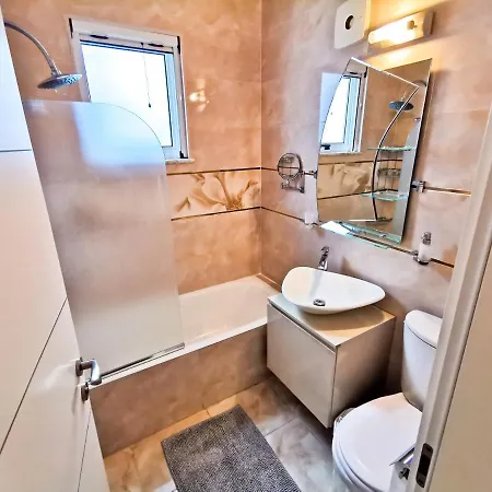 Sea Pearl Apartment Larnaca